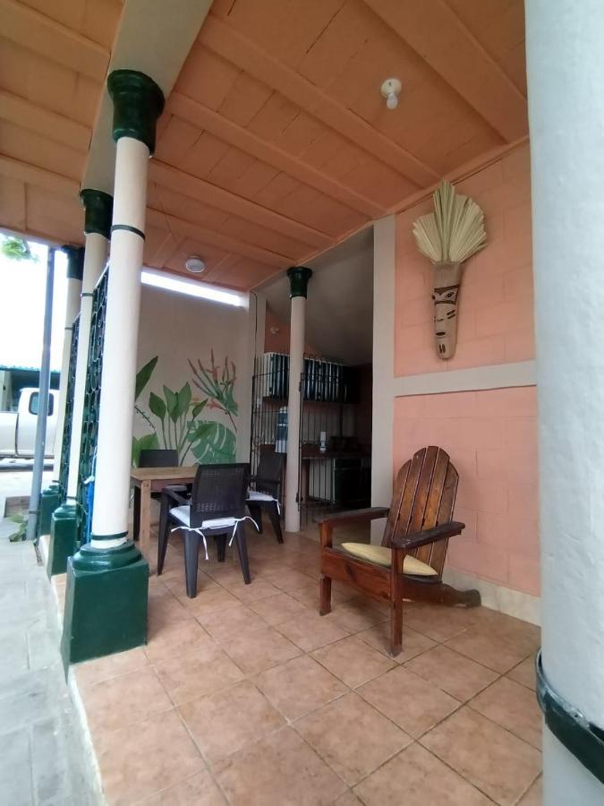 Chilamar Surf Lodge 拉利伯塔德 外观 照片