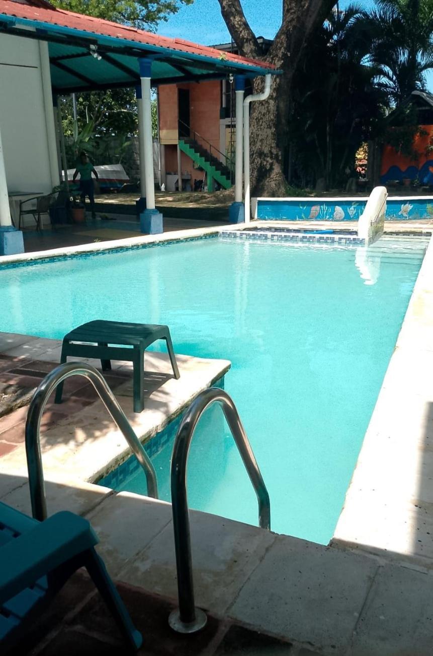 Chilamar Surf Lodge 拉利伯塔德 外观 照片